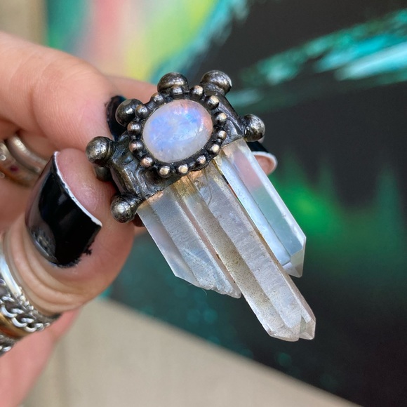 Natural iridescent flash moonstone gem triple crystal quartz adjustable ring - Picture 4 of 16